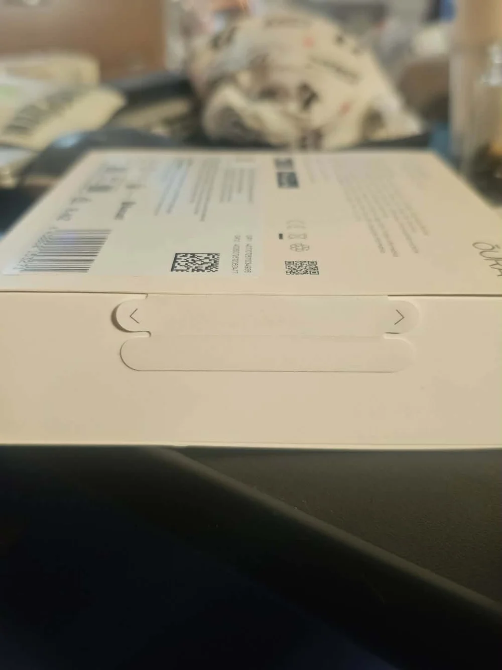 Oura Ring 4 Gold - White Packaging Back Panel